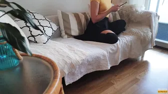 Miss Impulse buxom plays with long dildo