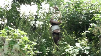 Doris Dawn beautiful woman jerks off pussy