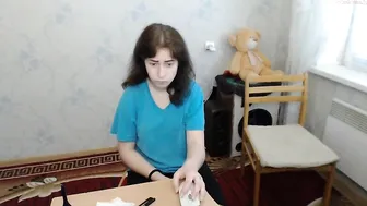 two_para writes pen on boobs and ass