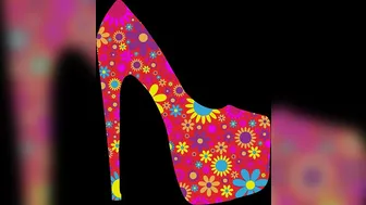 Doris Dawn busty  cam girl  undresses and caresses her pussy