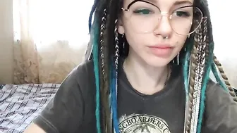 my_goodness777 pretty hottie fucks herself