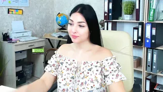 office_online girls finish with squirt