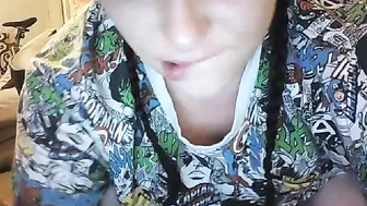 gamergirl fluffy bitch with glasses masturbates pussy