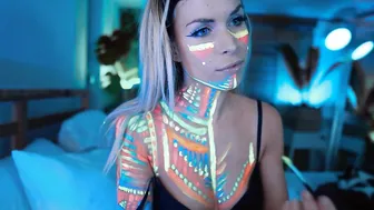 ocicat obstinate queen jerking off her cunt