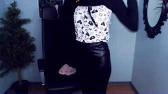 daniella_true naughty harlot - caresses big tits