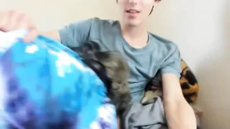 wolfiekitty pretty lady gently masturbates cunt