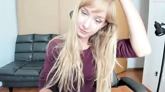 cutiepainter elegant confused caresses juicy pussy