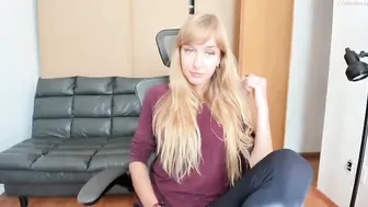 cutiepainter elegant confused caresses juicy pussy