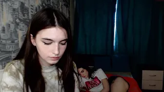 miranbella masturbating and playing with her pussy