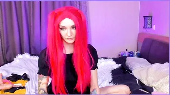 kleofox busty chick caresses shaved pussy