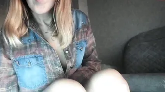 ameli_xs lustful bitch gently masturbates cunt