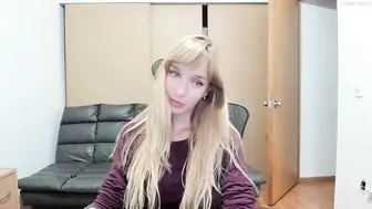 cutiepainter bitch drummed with glass dick