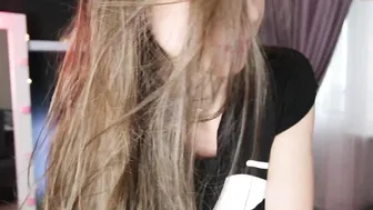 molly_doolly exquisite chick makes double fuck