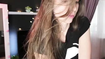 molly_doolly exquisite chick makes double fuck