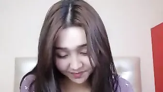 cum_soldier shows pussy