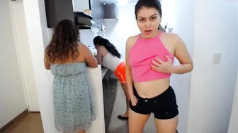 paulina_and_alex cute bitch massaging pussy