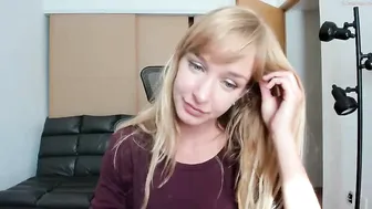 cutiepainter caressed on the bed