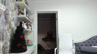 patriciashiny cute chick shows off gorgeous body