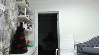 patriciashiny cute chick shows off gorgeous body