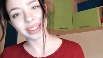 mrs_eva modest slut tells interesting stories on camera