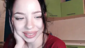 mrs_eva fucks herself with different sized dicks