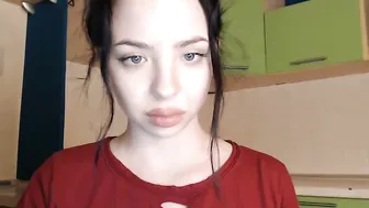 mrs_eva fucks herself with different sized dicks