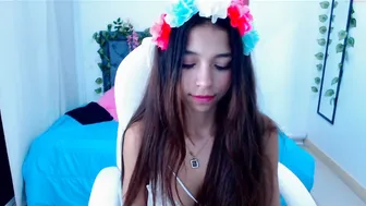 sofia_ortiz1 sexy babe caresses fingers