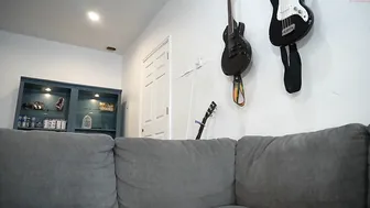 blondefox_silverfox busty babe deep sucking dick