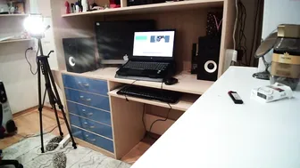 barsikmeow crazy chick fondles her cunt by hand