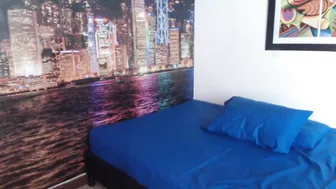 _roxana alluring woman shows vulgar essence