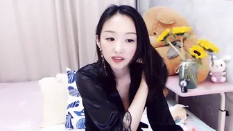 little_princess6 young stallion fingering dildo