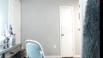 wynterheat loud bitch hammering pussy with phallus