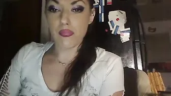 hiclasshoodrat707 feminine female with big boobs enjoys sex toy