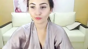 velvetspikes slut fucks the cap with his fingers