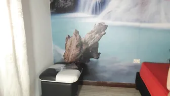 _roxana beautiful schoolgirl fucks juicy pussy