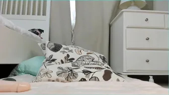 sweetgirlandbigcock jumps on a toy and cums