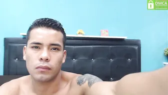 sophianjackson spicy bitch exposes her charms