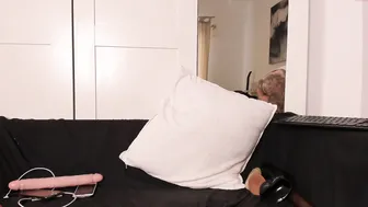 yourkat the charming slut fucks her pussy with a phallus