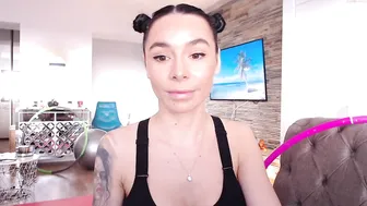 squirtbetty desired woman fucks herself with fingers