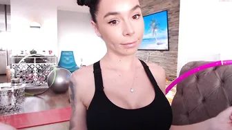 squirtbetty desired woman fucks herself with fingers