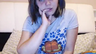 oral_girl17 young slut dancing striptease