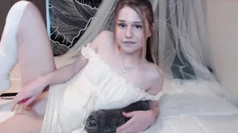 strawberry141 beauty in stockings fucks with phallus