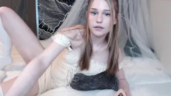 strawberry141 beauty in stockings fucks with phallus