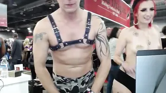 kylechat cute slut fucks pussy with dildos