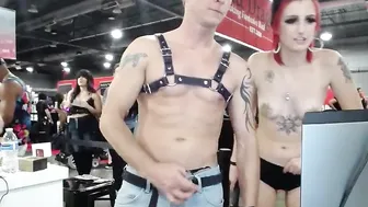 kylechat cute slut fucks pussy with dildos