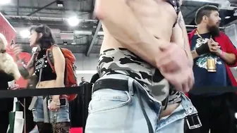 kylechat cute slut fucks pussy with dildos