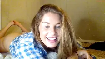 ky_lynn sexy blonde gets her pussy fucked