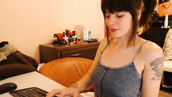 ariadna89 hot latina fucks dildo