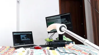 brianabanksxxx naughty queen puts on beautiful tits