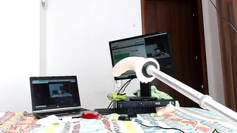 brianabanksxxx naughty queen puts on beautiful tits